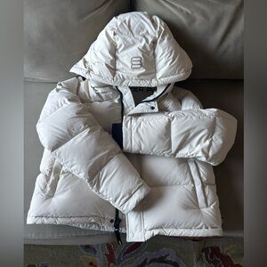 Aritzia Super Puff Jacket